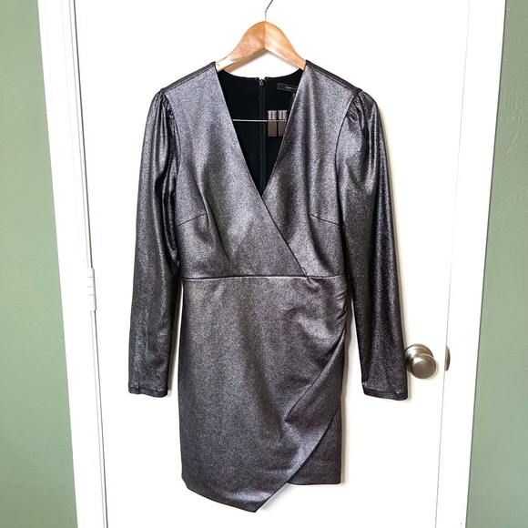BCBGMAXAZRIA Silver Metallic Faux Wrap Mini Dress size 6 New Year's Eve dress - Picture 3 of 7